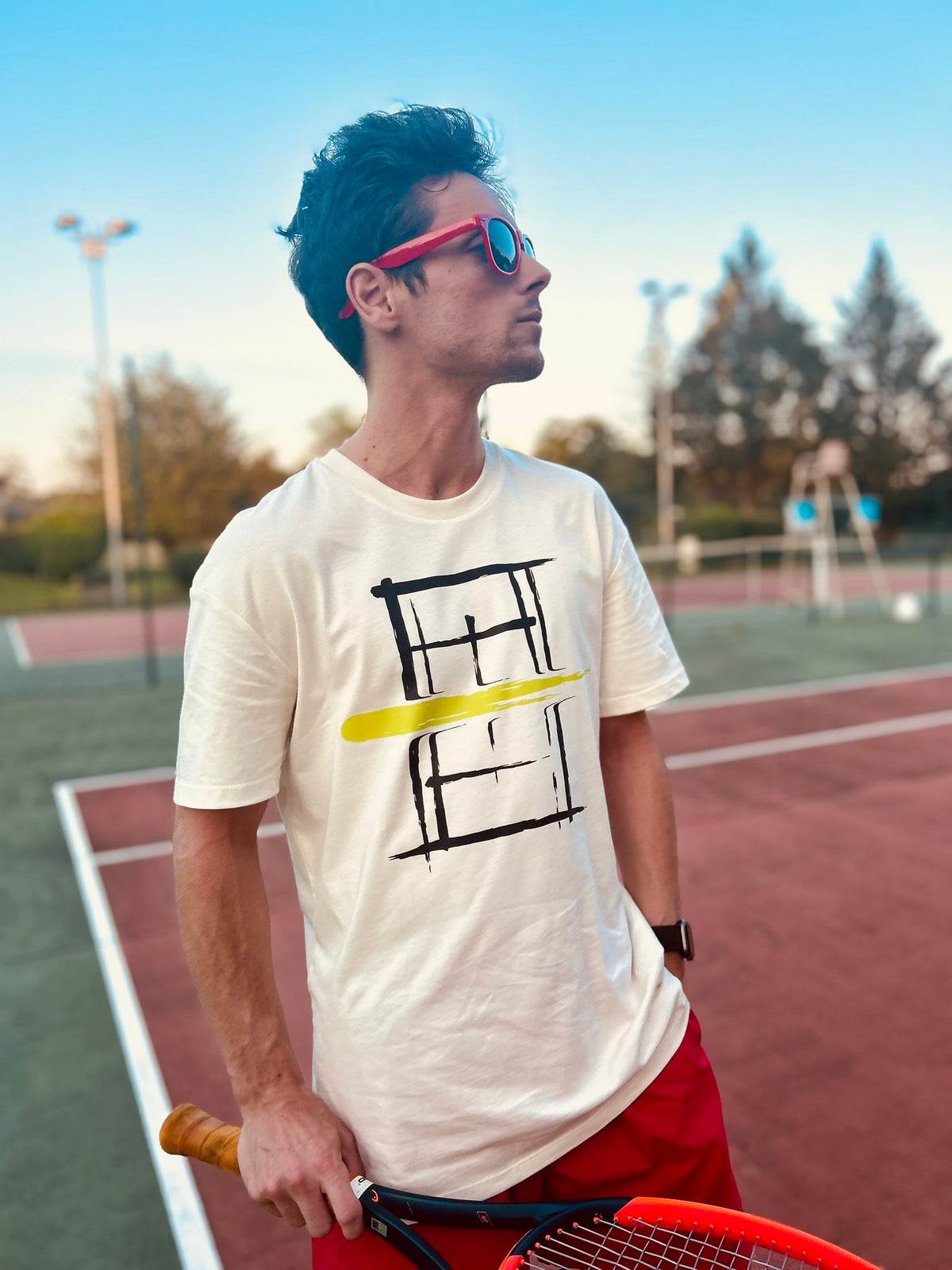 T-shirt Rising Court